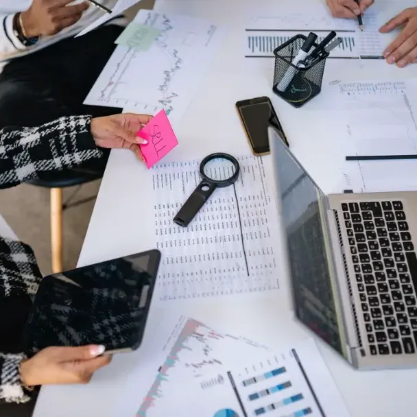 How E-Signatures Cut Project Delays in Advertising Agencies
